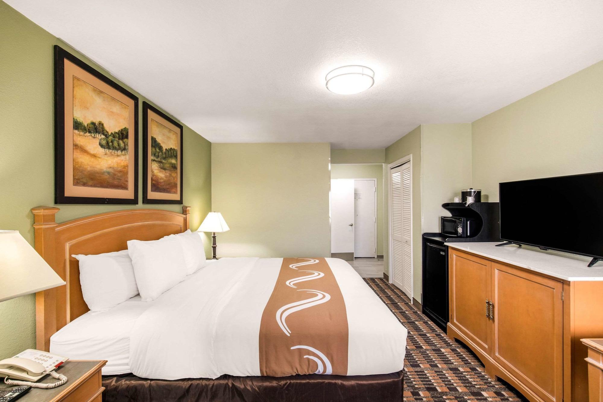 Quality Inn & Suites Plano East - Richardson Exteriér fotografie