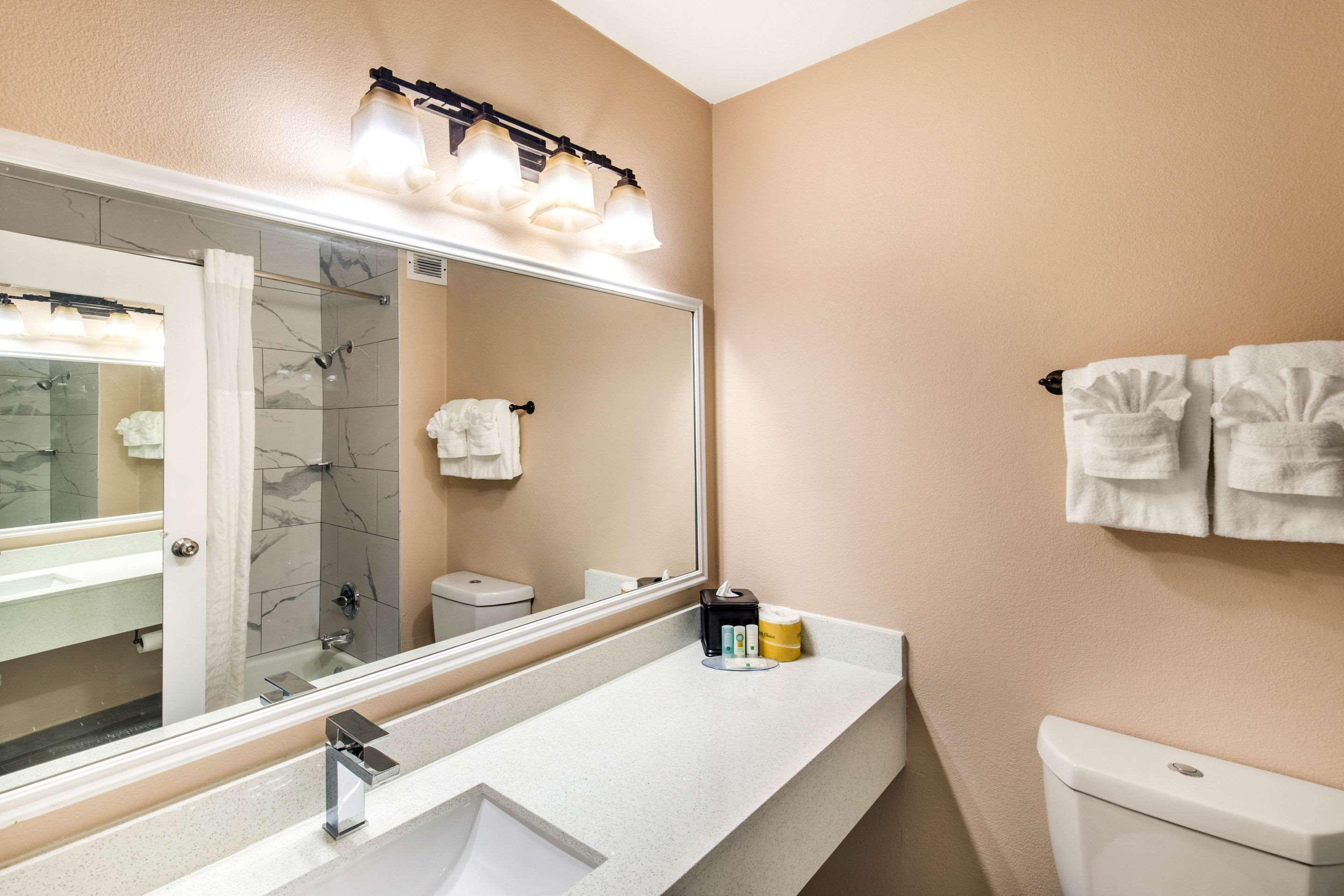 Quality Inn & Suites Plano East - Richardson Exteriér fotografie