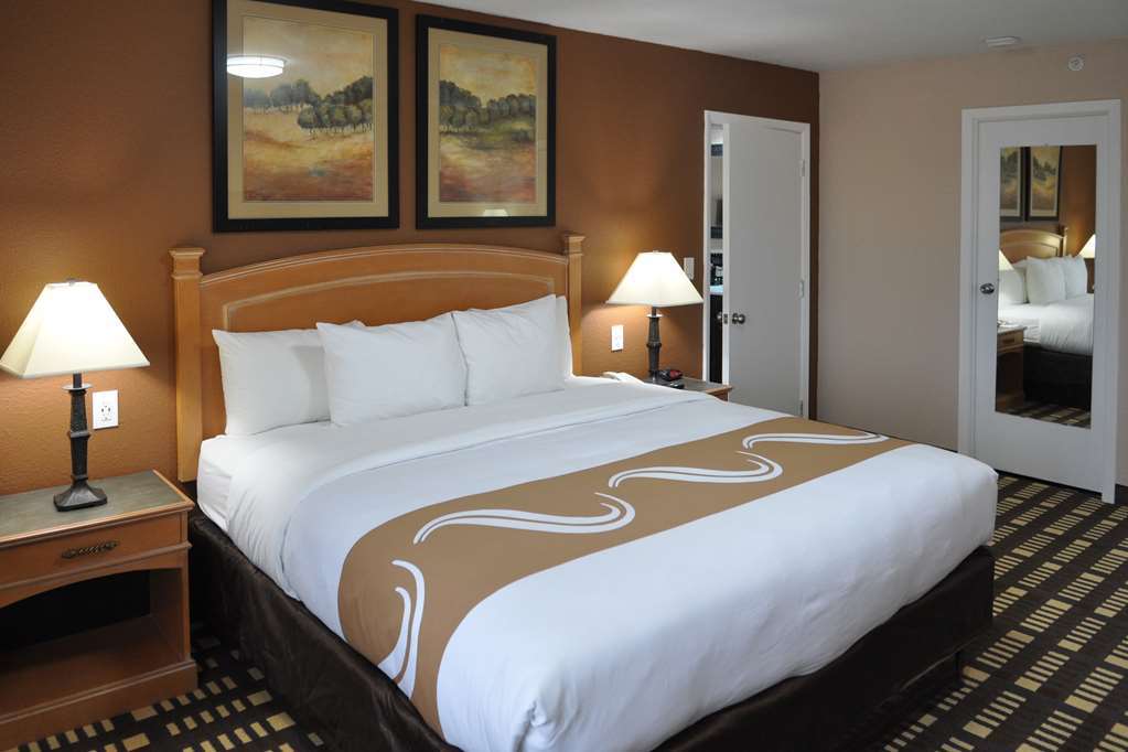 Quality Inn & Suites Plano East - Richardson Pokoj fotografie